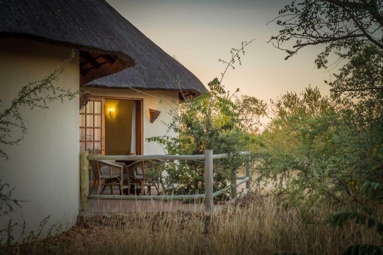Mbizi Bush Lodge Grietjie Game Reserve Bagian luar foto